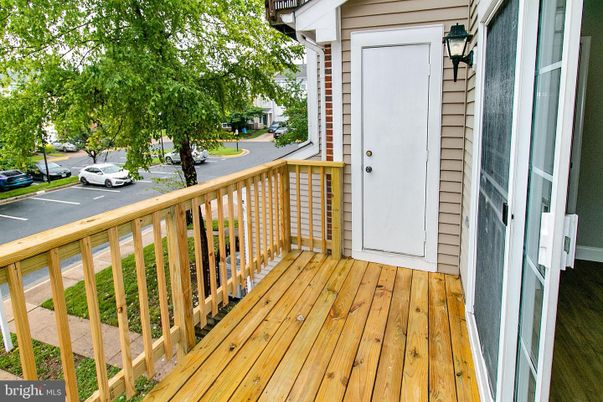 Exterior, Wood Texture Flooring