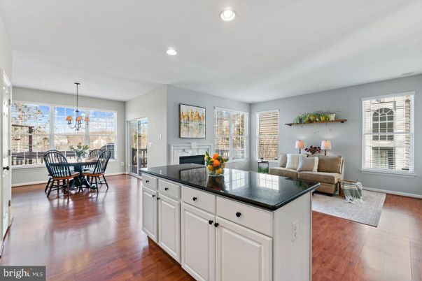 Dining room, Interior, Living room, Pendant Lights, Recessed Lighting, Wood Texture Flooring