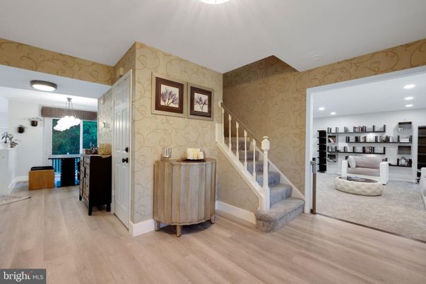 Chandelier, Interior, Recessed Lighting, Wood Texture Flooring
