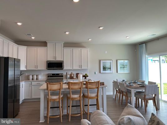 Dining room, Interior, Kitchen, Recessed Lighting, Stainless Steel Appliances, Wood Texture Flooring