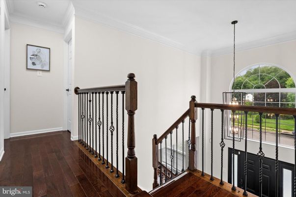 Interior, Pendant Lights, Recessed Lighting, Wood Texture Flooring