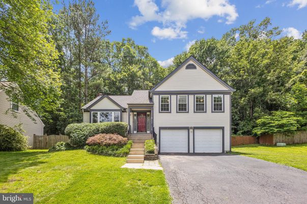Attached, Exterior, Facade, Raised Ranch