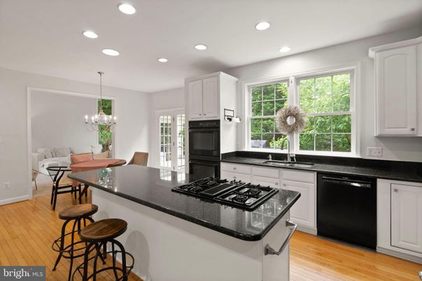 Chandelier, Dining room, Interior, Kitchen, Recessed Lighting, Wood Texture Flooring