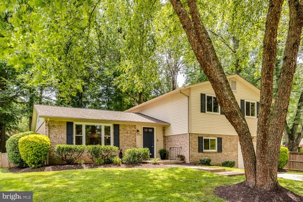 Exterior, Facade, Brick Facade, Split Level