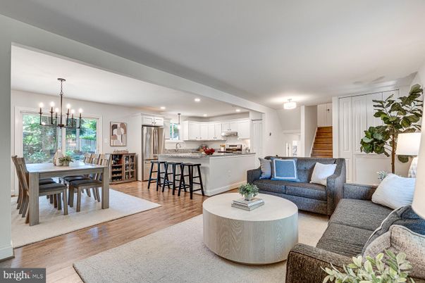 Dining room, Interior, Kitchen, Living room, Pendant Lights, Recessed Lighting, Stainless Steel Appliances, Wood Texture Flooring