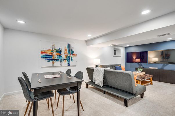 Dining room, Interior, Living room, Recessed Lighting