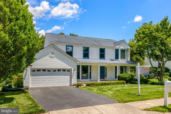 Attached, Exterior, Facade, Farmhouse
