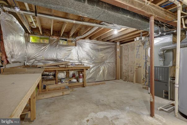 Empty room, Interior, Wooden Beams, Wooden Ceilings