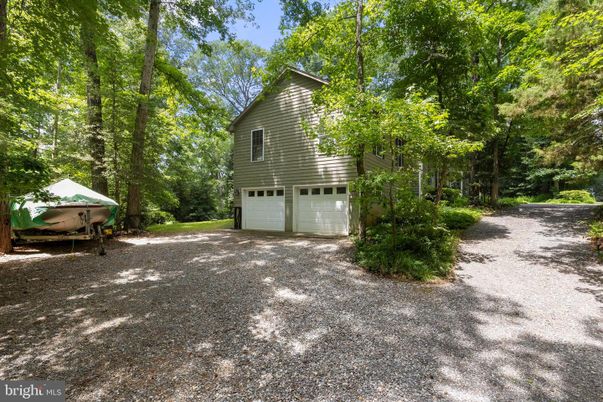 Detached Garage, Exterior