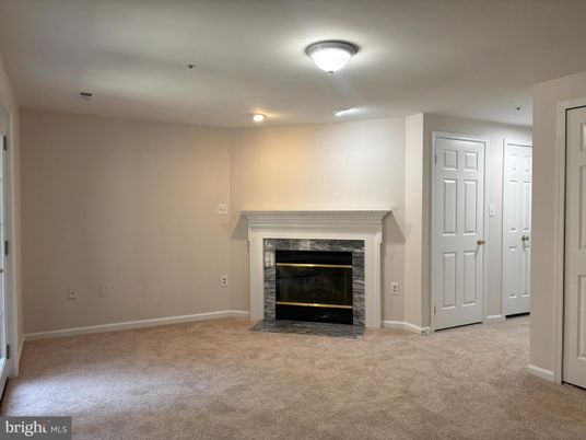 Empty room, Fireplace, Interior