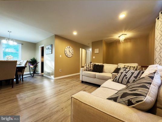 Dining room, Interior, Living room, Recessed Lighting, Wood Texture Flooring