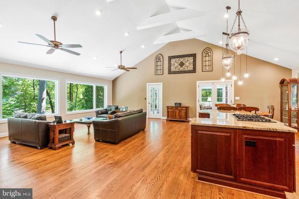 Interior, Living room, Pendant Lights, Recessed Lighting, Wood Texture Flooring