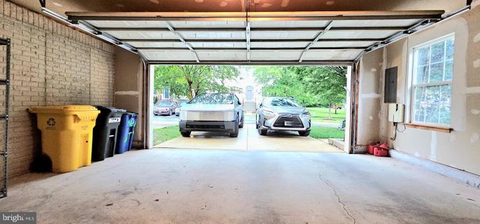 Garage, Interior, Stone Walls