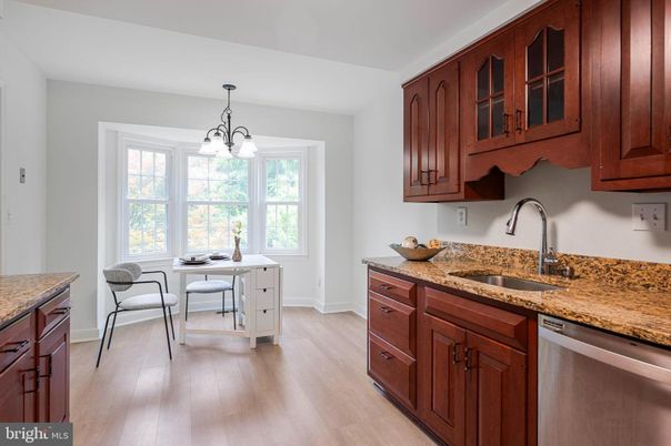 Interior, Kitchen, Pendant Lights, Wood Texture Flooring