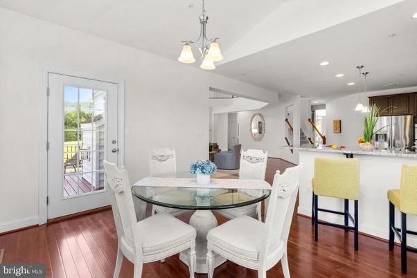 Dining room, Interior, Kitchen, Pendant Lights, Recessed Lighting, Wood Texture Flooring