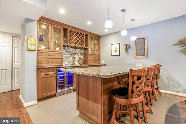 Interior, Pendant Lights, Recessed Lighting, Wood Texture Flooring