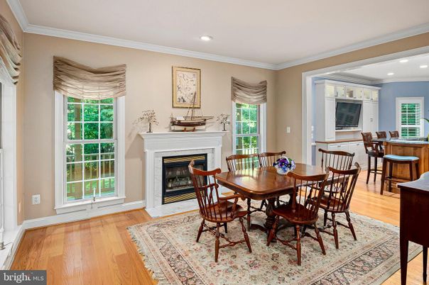 Dining room, Fireplace, Interior, Recessed Lighting, Wood Texture Flooring
