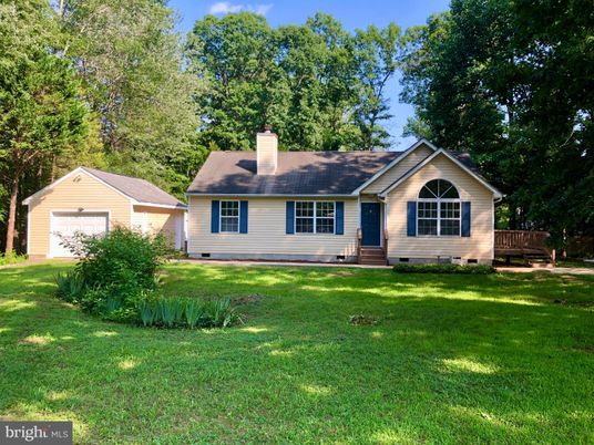 Backyard, Detached Garage, Exterior, Facade, Ranch