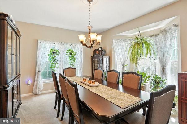 Chandelier, Dining room, Interior