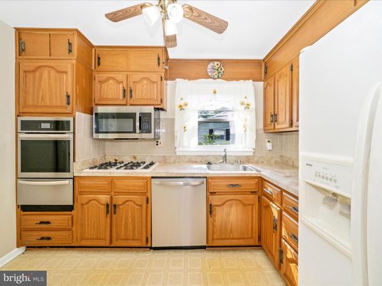 Interior, Kitchen, Stainless Steel Appliances