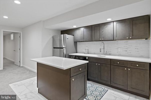 Interior, Kitchen, Marble, Recessed Lighting