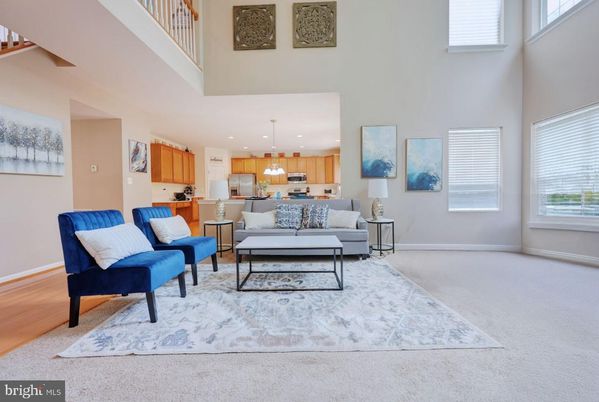 Interior, Kitchen, Living room, Pendant Lights, Recessed Lighting, Stainless Steel Appliances