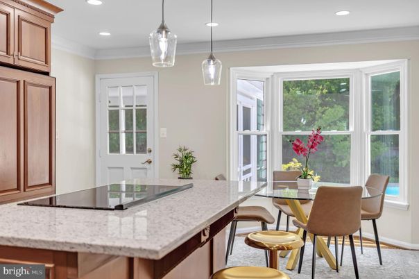 Dining room, Interior, Pendant Lights, Recessed Lighting