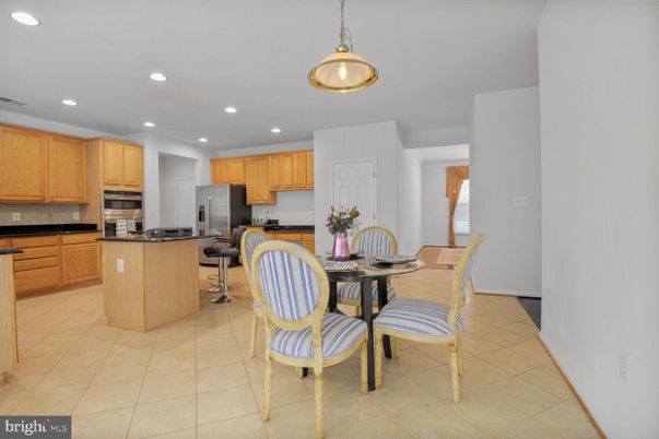 Dining room, Interior, Kitchen, Pendant Lights, Recessed Lighting