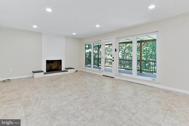 Empty room, Fireplace, Interior, Recessed Lighting