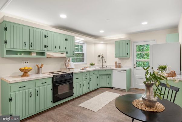 Interior, Kitchen, Recessed Lighting, Wood Texture Flooring