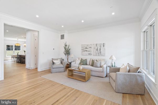 Chandelier, Dining room, Interior, Living room, Pendant Lights, Recessed Lighting, Wood Texture Flooring