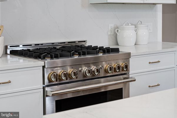 Interior, Kitchen, Stainless Steel Appliances