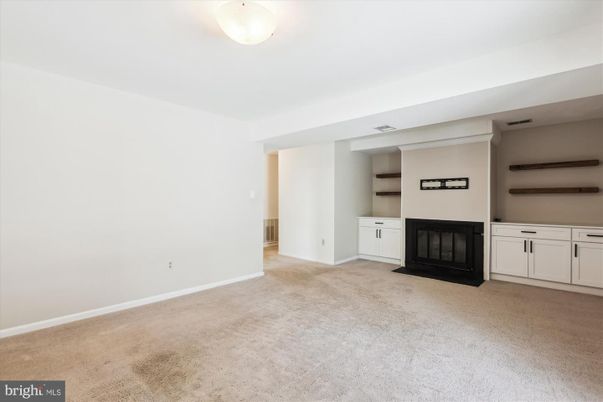 Empty room, Fireplace, Interior