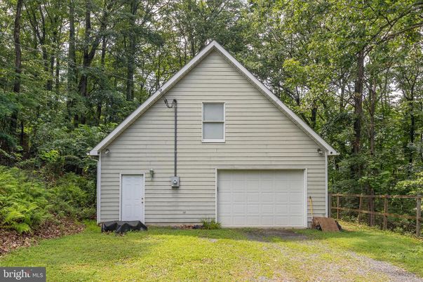 Detached Garage, Exterior