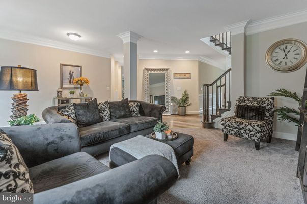 Fireplace, Interior, Living room, Recessed Lighting