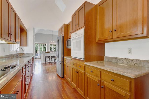 Chandelier, Dining room, Interior, Kitchen, Pendant Lights, Wood Texture Flooring