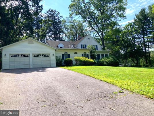 Attached, Backyard, Exterior, Facade, Ranch