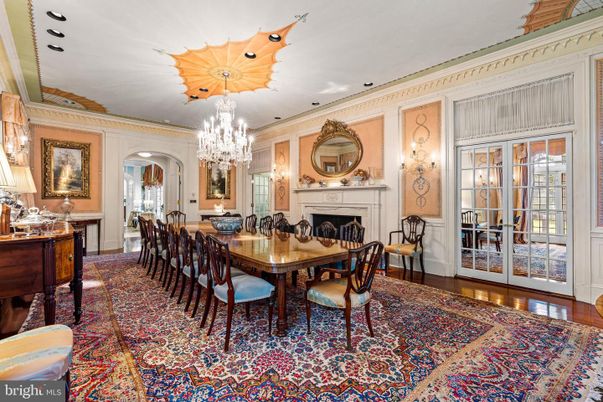 Chandelier, Dining room, Fireplace, Interior, Recessed Lighting, Wood Texture Flooring