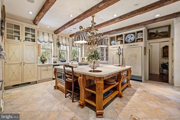 Interior, Pendant Lights, Recessed Lighting, Wooden Beams