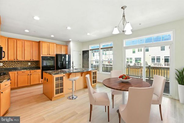 Dining room, Interior, Kitchen, Pendant Lights, Recessed Lighting, Wood Texture Flooring