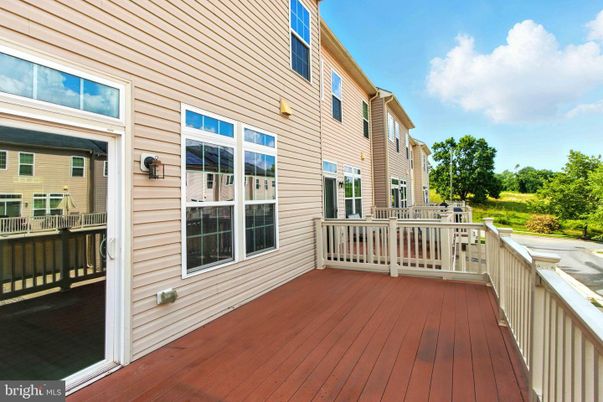 Exterior, Wood Texture Flooring
