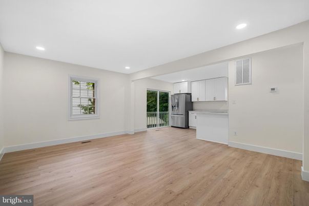 Empty room, Interior, Kitchen, Recessed Lighting, Wood Texture Flooring