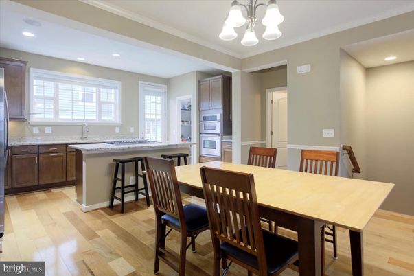 Dining room, Interior, Kitchen, Recessed Lighting, Wood Texture Flooring