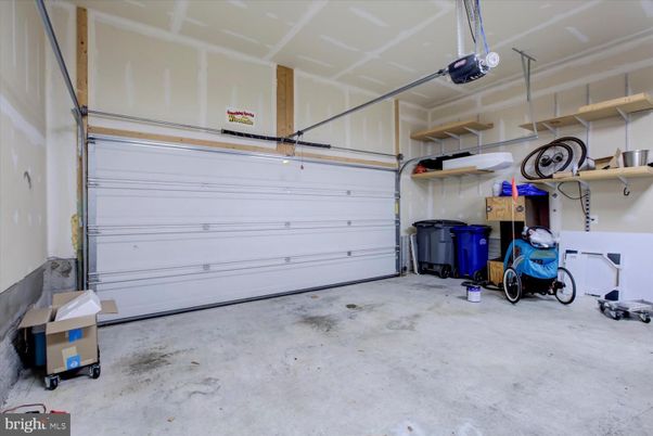 Garage, Interior