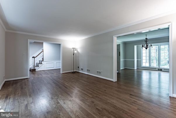 Empty room, Interior, Pendant Lights, Wood Texture Flooring