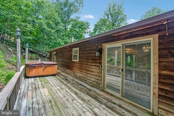 Exterior, Hot Tub, Wood Texture Flooring