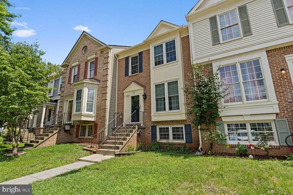 Exterior, Facade, Brick Facade, Rowhouse