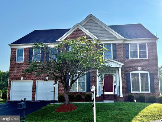 Attached, Exterior, Facade, Brick Facade, Brick Traditional