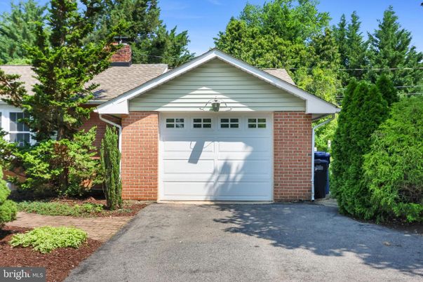 Detached Garage, Exterior