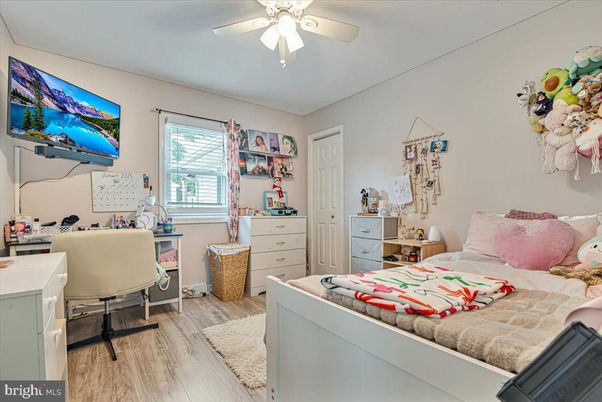 Bedroom, Home Office, Interior, Wood Texture Flooring